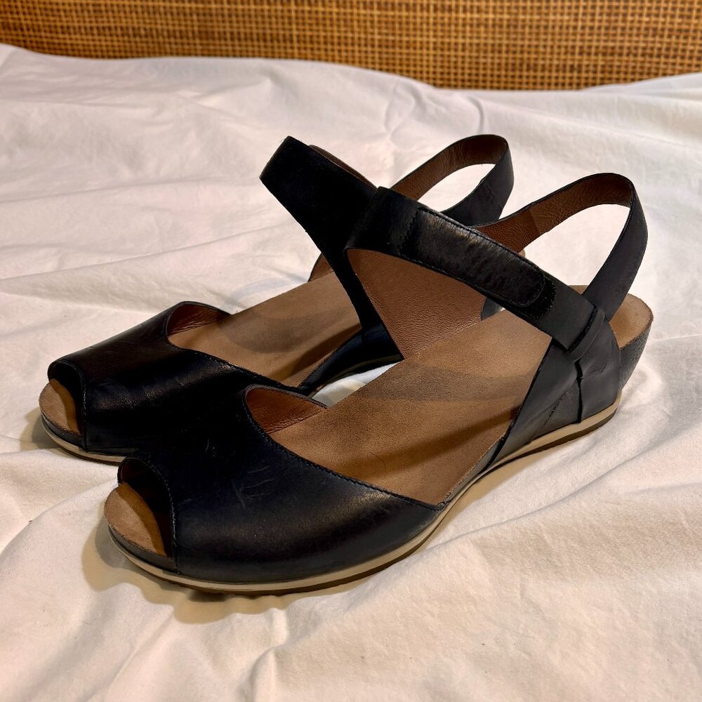 Dansko Vera Burnished Black Sandals